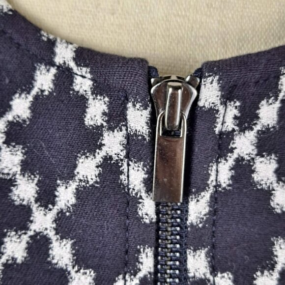 Ann Taylor Size 2P Black White Diamond Pattern Blazer Zip Front 2 Slip Pockets - Picture 3 of 12